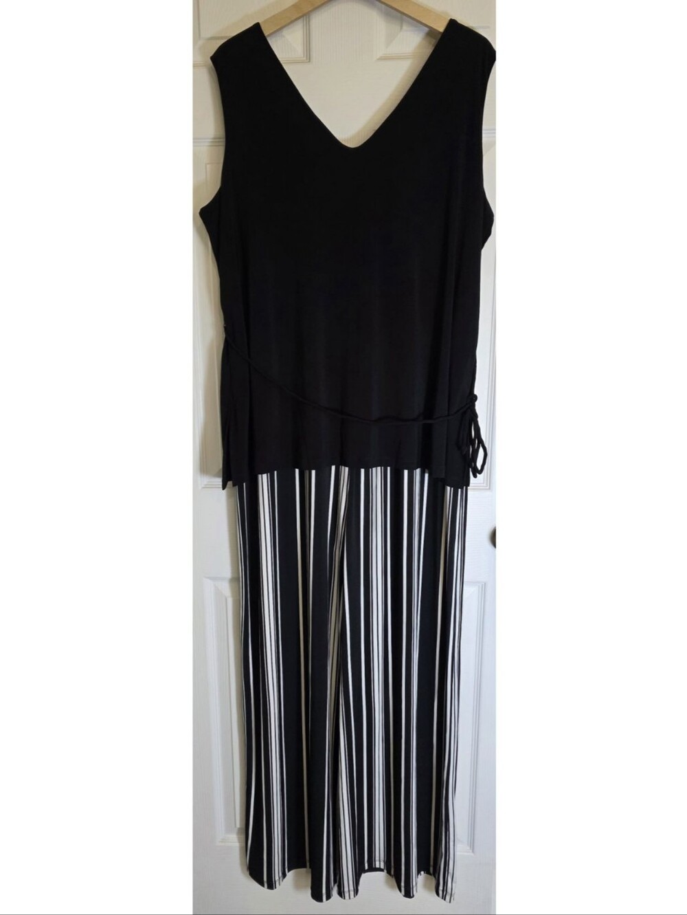 Nina Leonard Black And White Striped Pant One Piece Sleeveless Jumpsuit